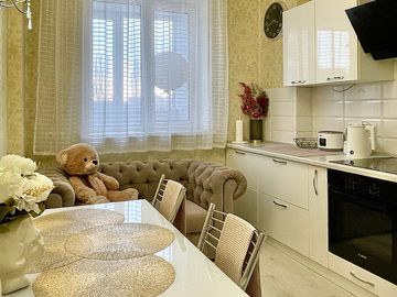 Аэродромная ул, 98аСтр2б